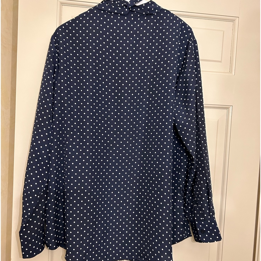 Ralph Lauren dark blue polka dot blouse.Excellent condition xl
